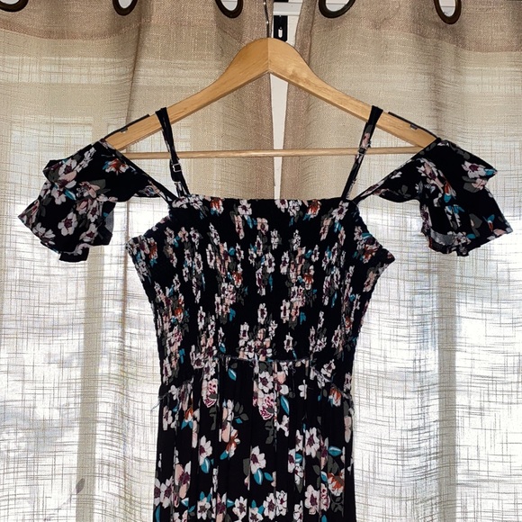 Dress - Picture 2 of 6